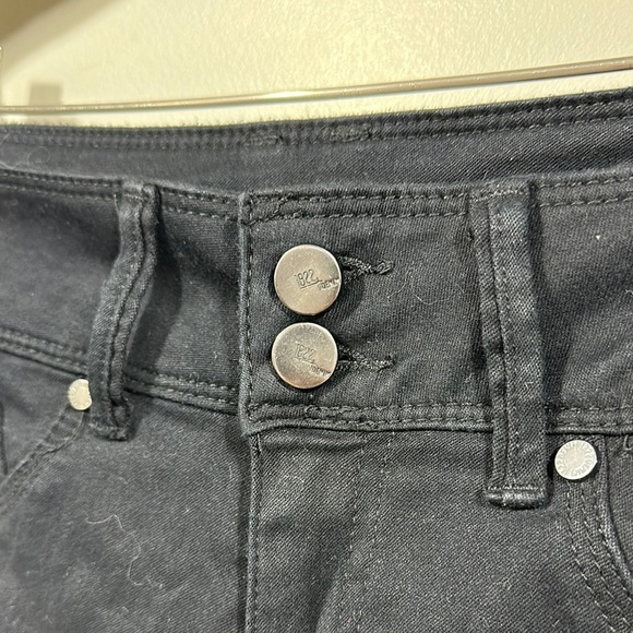 1822 Denim Black Cropped Ankle Jeans size 6 - Picture 4 of 7